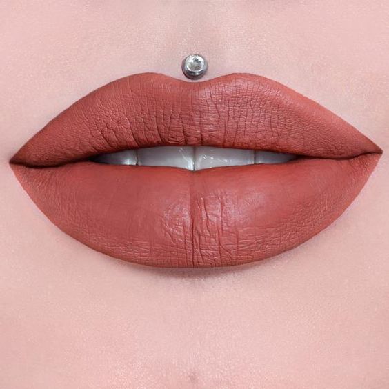 Jeffree Star- Velour Lipstick